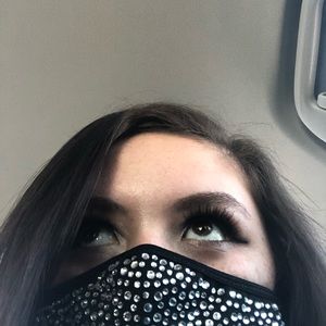 Meet your Posher, Alyssa